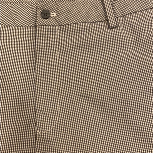 ASHWORTH shorts size 36. - Picture 3 of 9